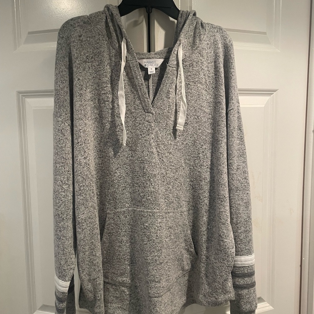 Market & Spruce Heather Gray Hoodie with White Drawstrings